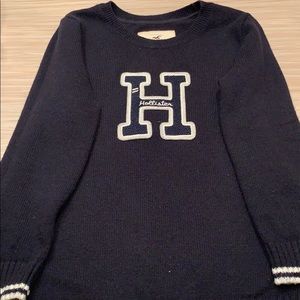 Hollister navy crew neck sweater